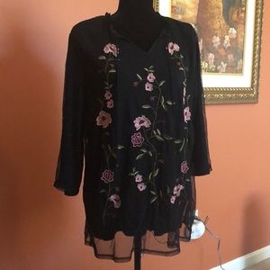 Chico’s tunic with embroidered mesh overlay